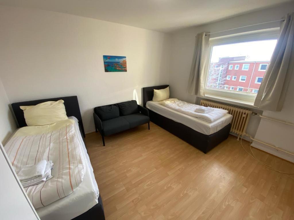 Apartment In - Ruhige Lage Mit Bester Anbindung Neumuenster