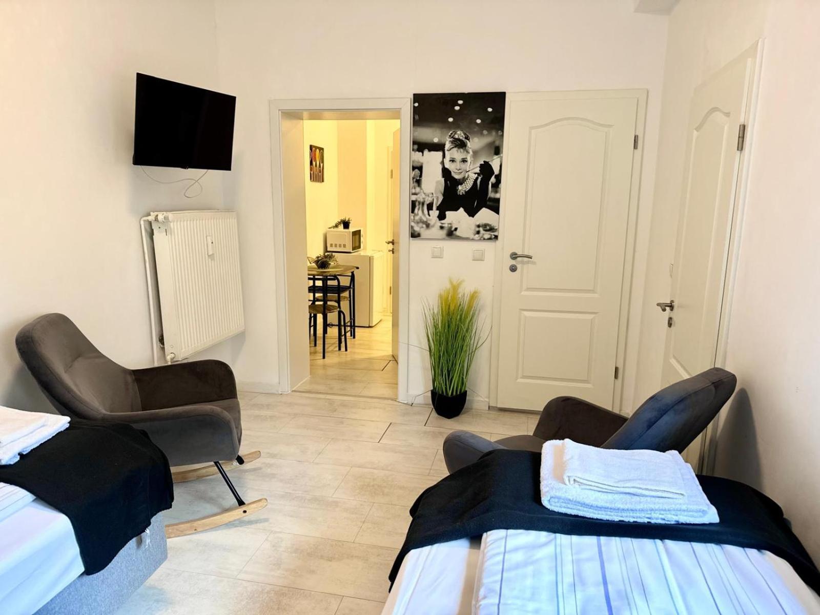 In - Ruhige Lage Mit Bester Anbindung Apartment *