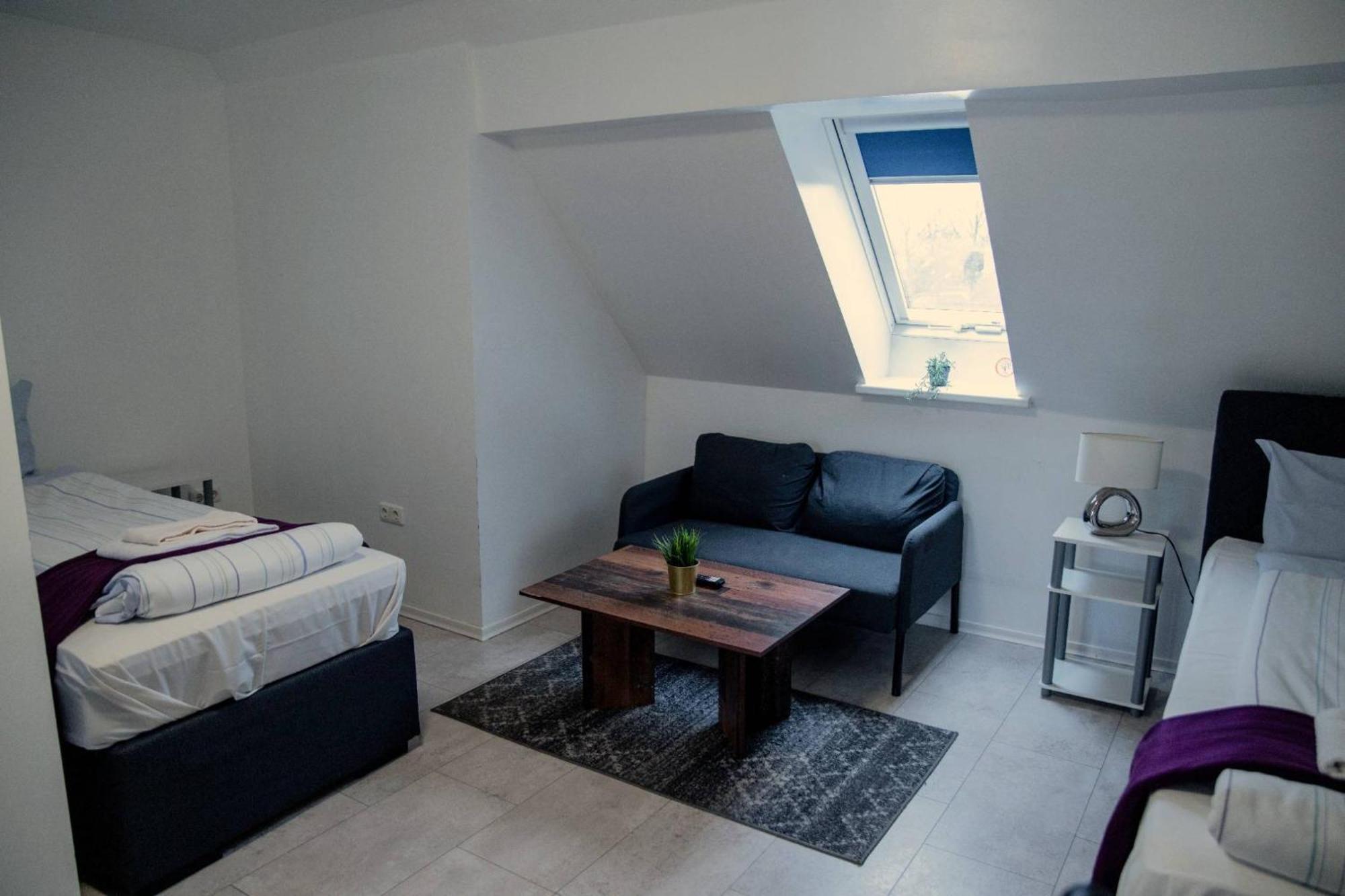 In - Ruhige Lage Mit Bester Anbindung Apartment Neumuenster